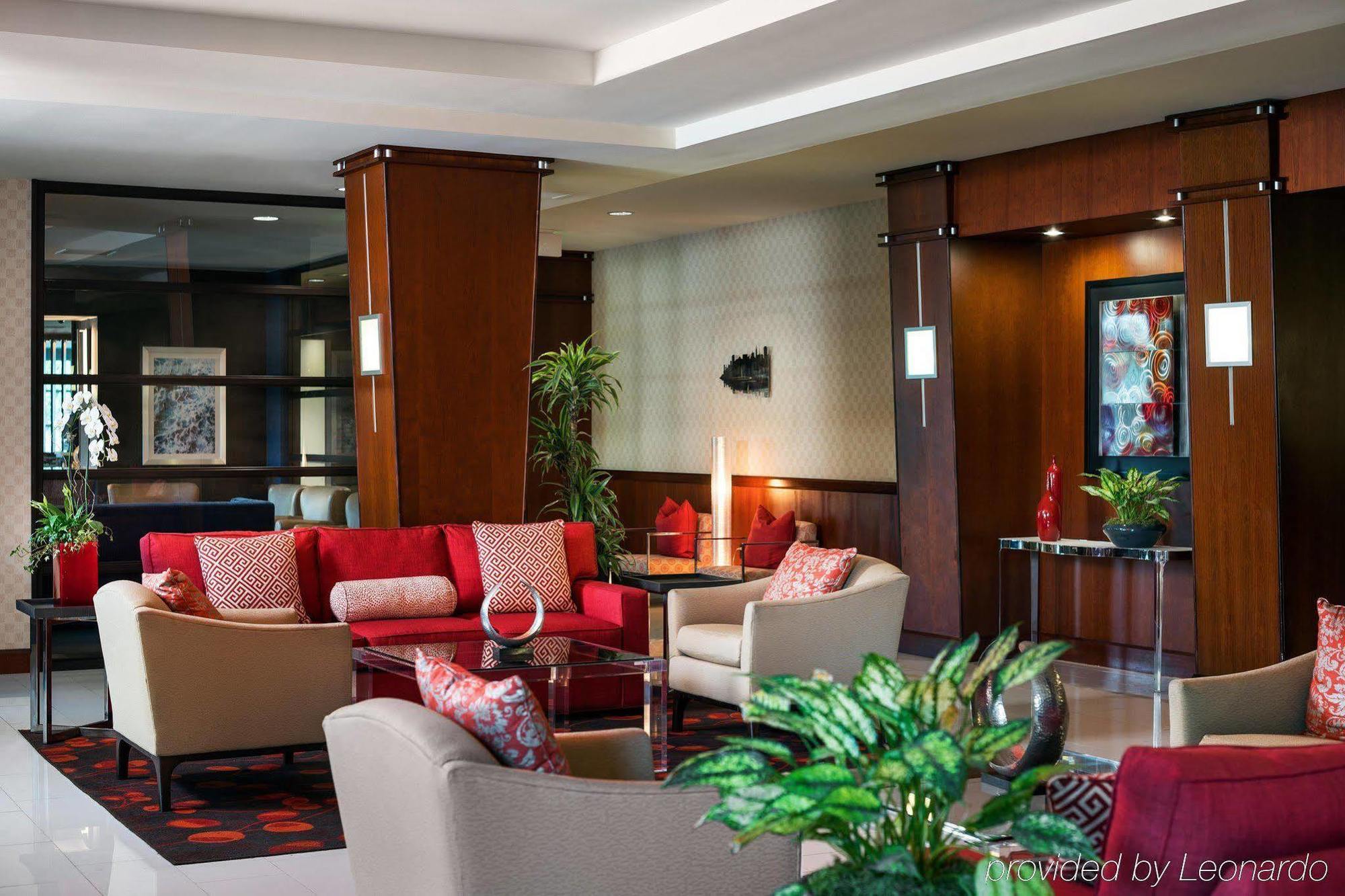 Отель Doubletree By Hilton San Francisco Airport North Bayfront Брисбен Экстерьер фото